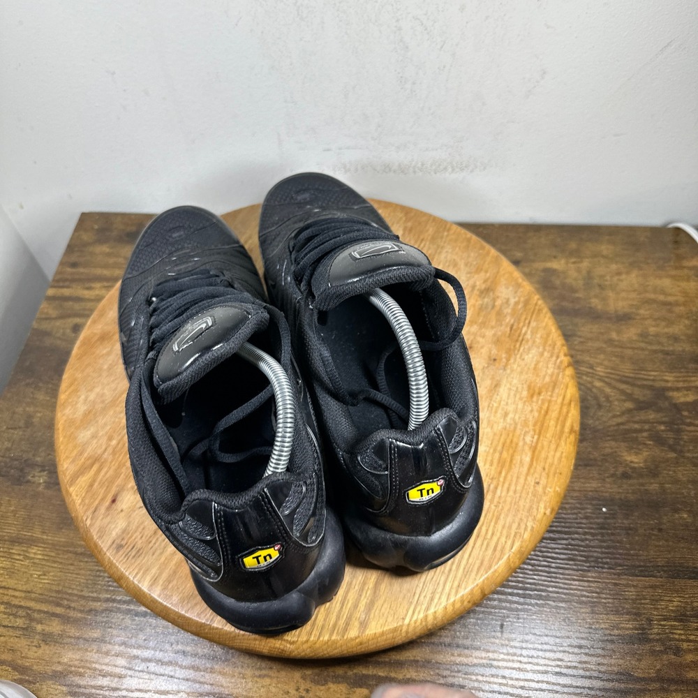 Nike Air Max Plus TN SE Men's Black Running Sneakers Size 10.5 604133-050 - Picture 7 of 9